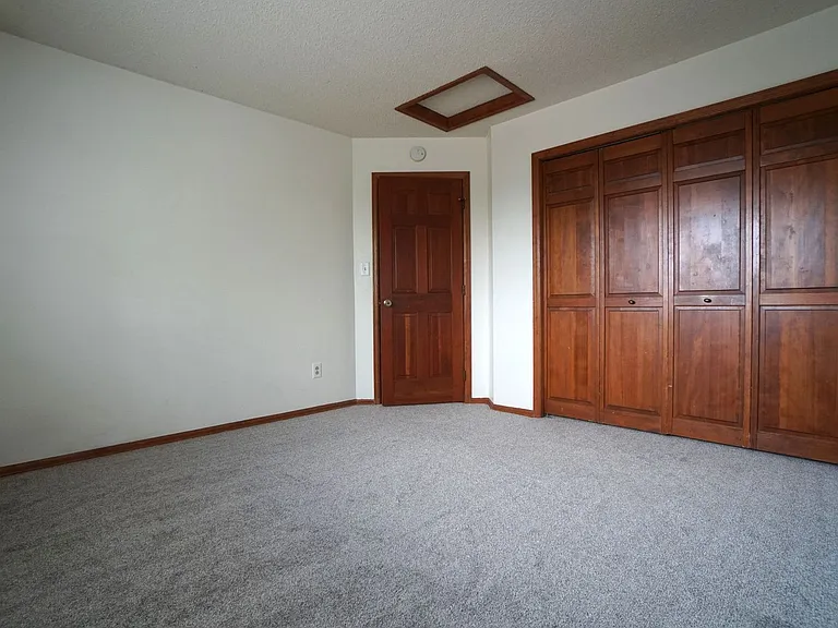 1155 Popes Valley Dr — Photo 24