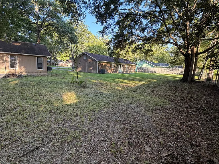 107 Pineneedle Cir — Photo 39