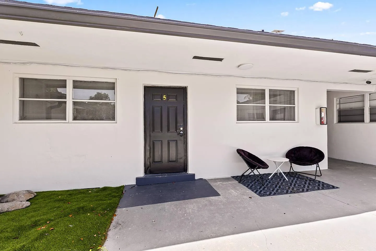 1 bed, 1.0 bath, 524 sqft, $2,000 — Photo 1