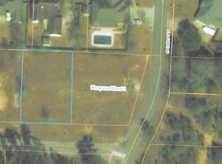 9003 Cedar Ct, Picayune, MS 39466