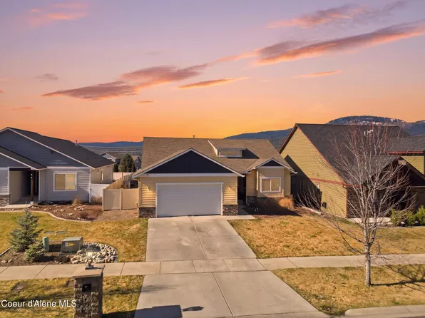 13421 N Shimmering Ct, Rathdrum, ID 83858