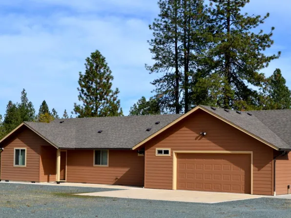 2410 Robertson Bridge Rd, Grants Pass, OR 97526