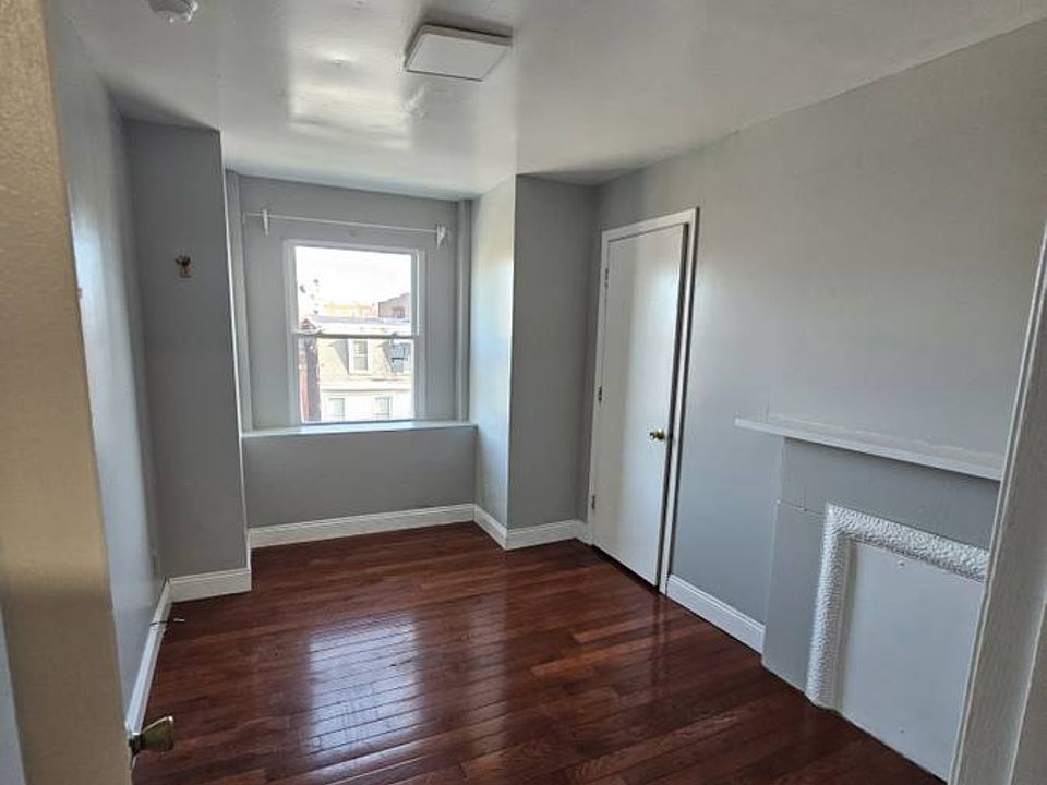 1st image of 344 Meyran Ave