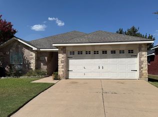 9021 Rushing River Dr, Fort Worth, TX 76118