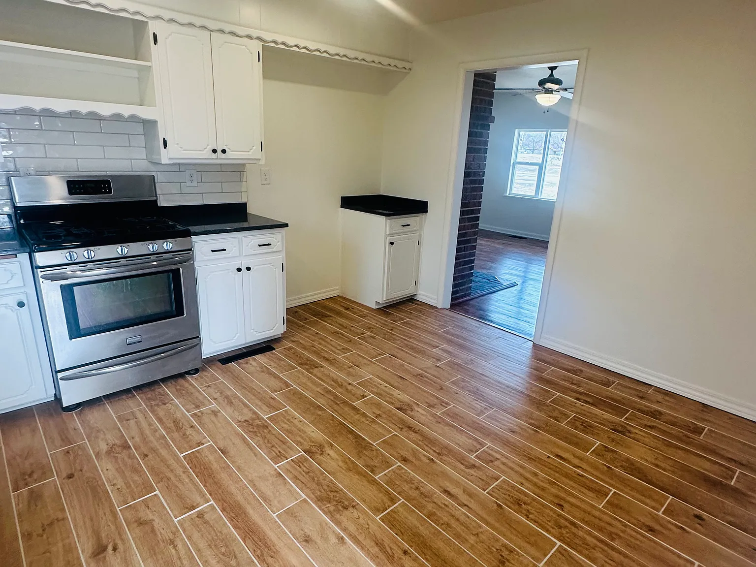 4 bed, 1625 sqft, $1,495 — Photo 3