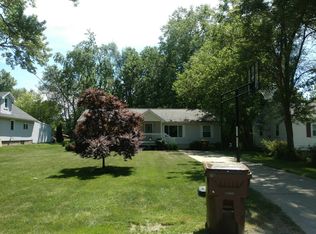 4585 Grove St, Holt, MI 48842
