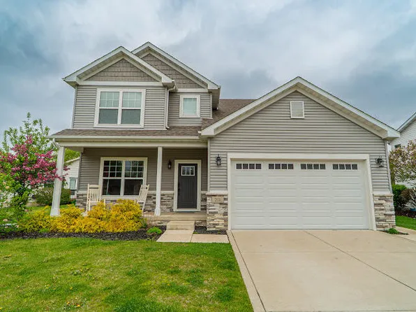 211 Lake Vista Dr, Porter, IN 46304