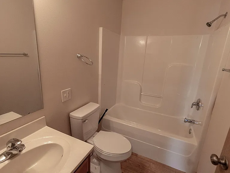 1540 Florence Dr — Photo 8