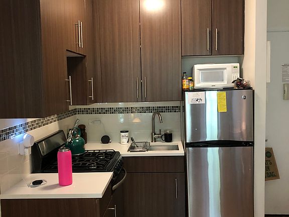 3rd image of 159 W 85th St APT 3D