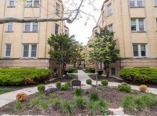 417 Wisconsin Ave APT 1E, Oak Park, IL 60302