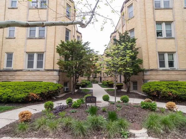 417 Wisconsin Ave APT 1E, Oak Park, IL 60302