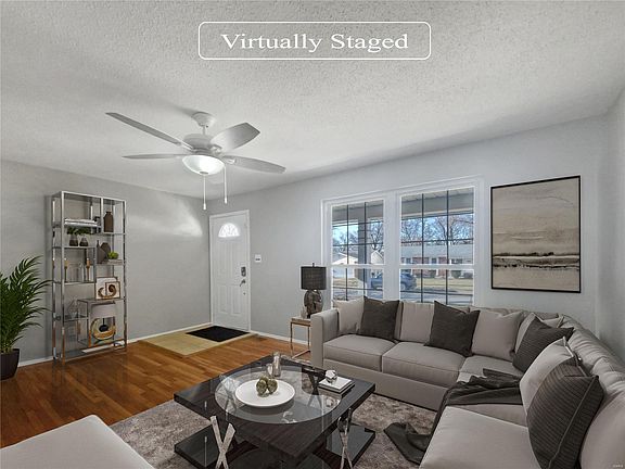 3rd image of 1895 Flordawn Dr