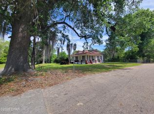5282 Dothan St, Campbellton, FL 32426