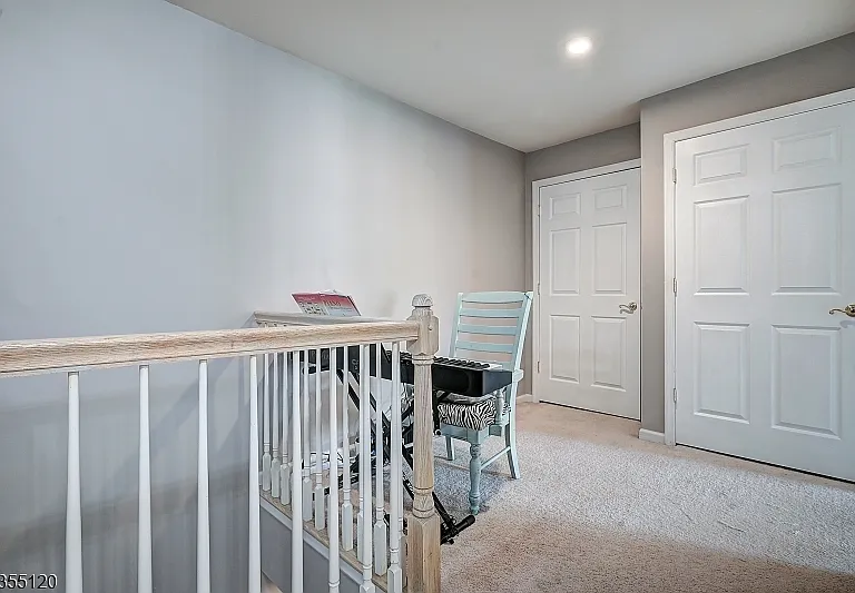408 Kensington Ln — Photo 13