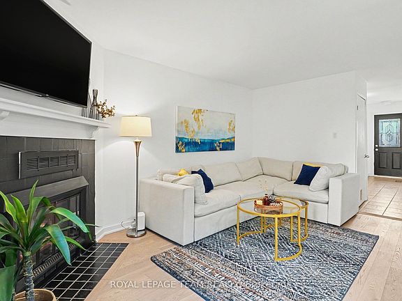 4th image of 42 Sundback Ln