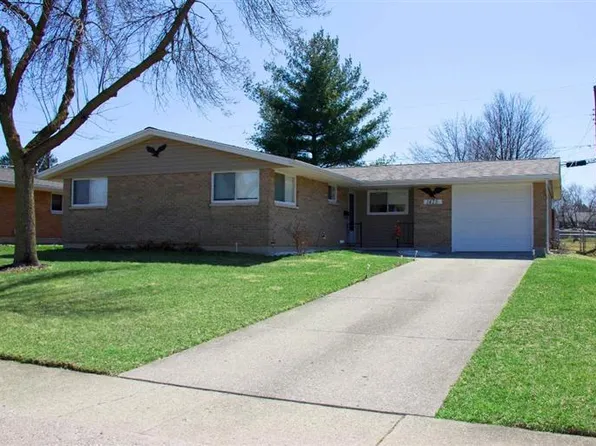 1476 Maplegrove Dr, Fairborn, OH 45324