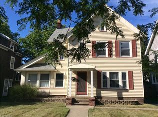 3011 Yorkshire Rd, Cleveland Heights, OH 44118