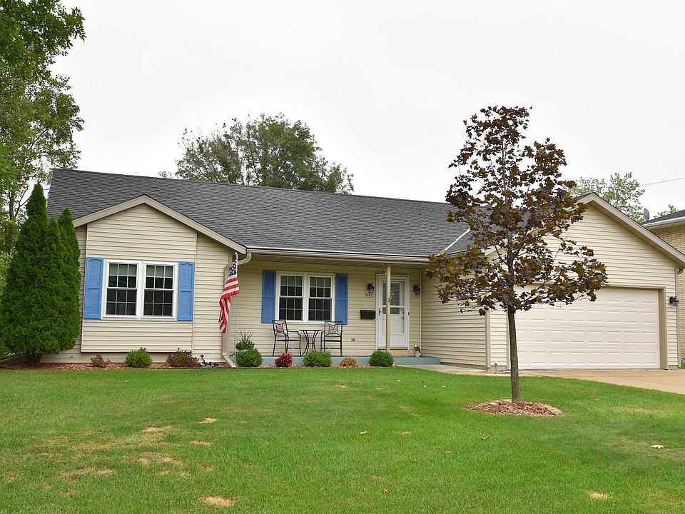 1st image of 935 N 18th Ave