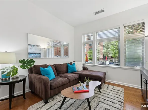 1101 Riverview Ave #101, Englewood, NJ 07631
