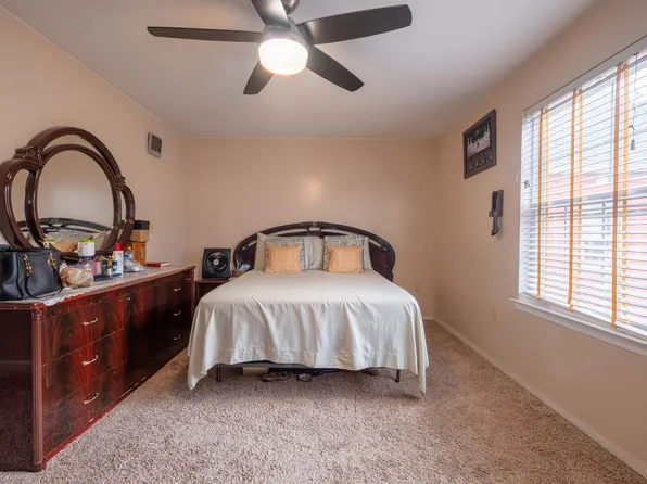 88 West 21st Street image 1 of 19