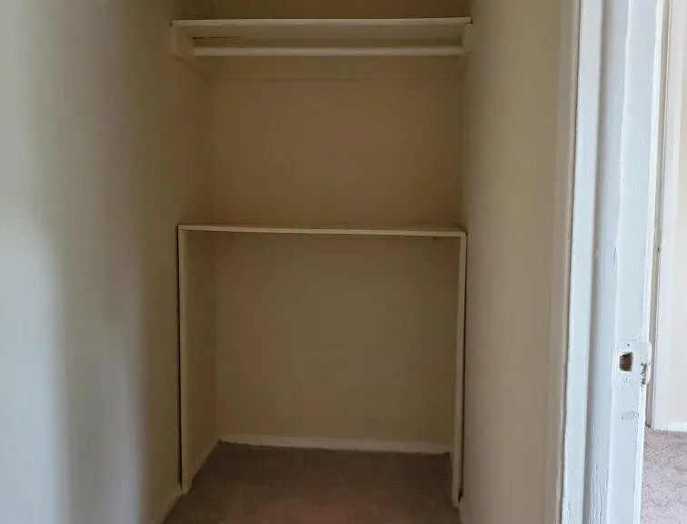 1113 Haverhill Rd #G — Photo 10