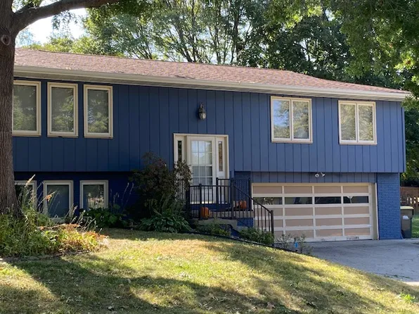 1749 Hafor Dr, Iowa City, IA 52246