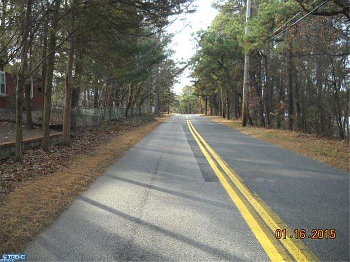 2nd image of 2402 S Lakeshore Dr