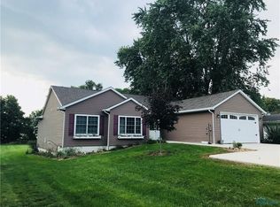 819 Water St, Woodville, OH 43469