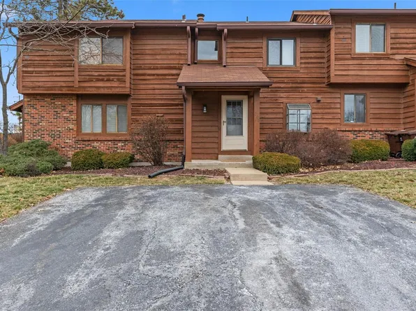 205 Cedar Grove Dr #B, Saint Charles, MO 63304