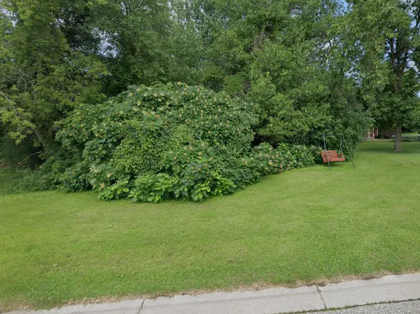 1929 Kempton Ct, Fergus Falls, MN 56537