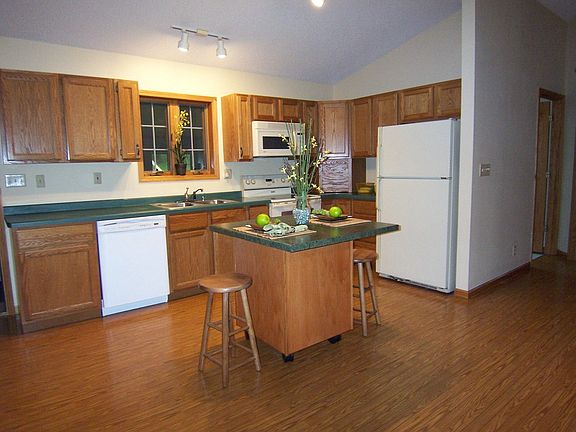 fully applianced kitchen