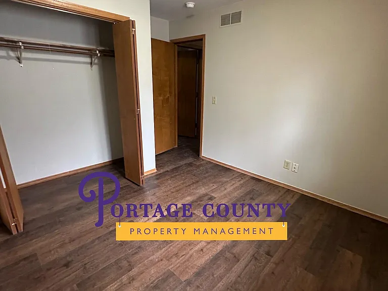 2741 Minnesota Ave — Photo 6