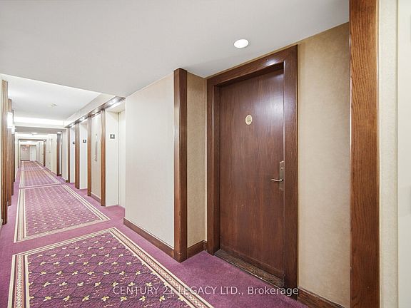 2nd image of 24 Hanover Rd #404