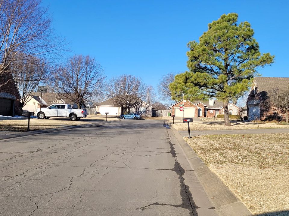 2nd image of 8015 Quail Ridge Rd