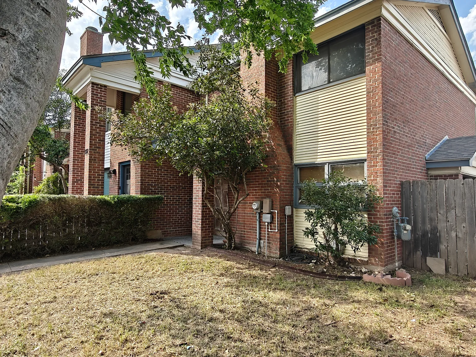 3 bed, 2.5 bath, 1520 sqft, $2,500 — Photo 1