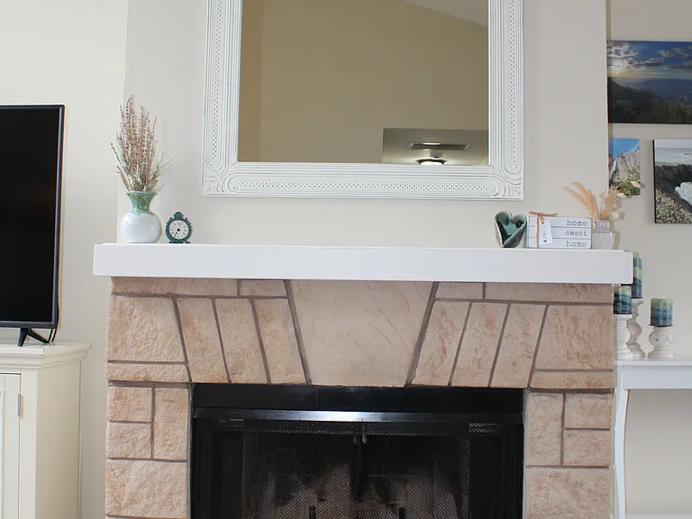 1216 Maywood Ln — Photo 9