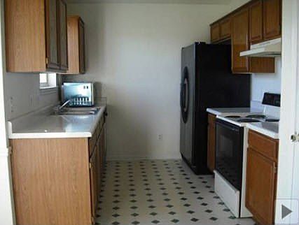 5th image of 4105 Shumard Dr