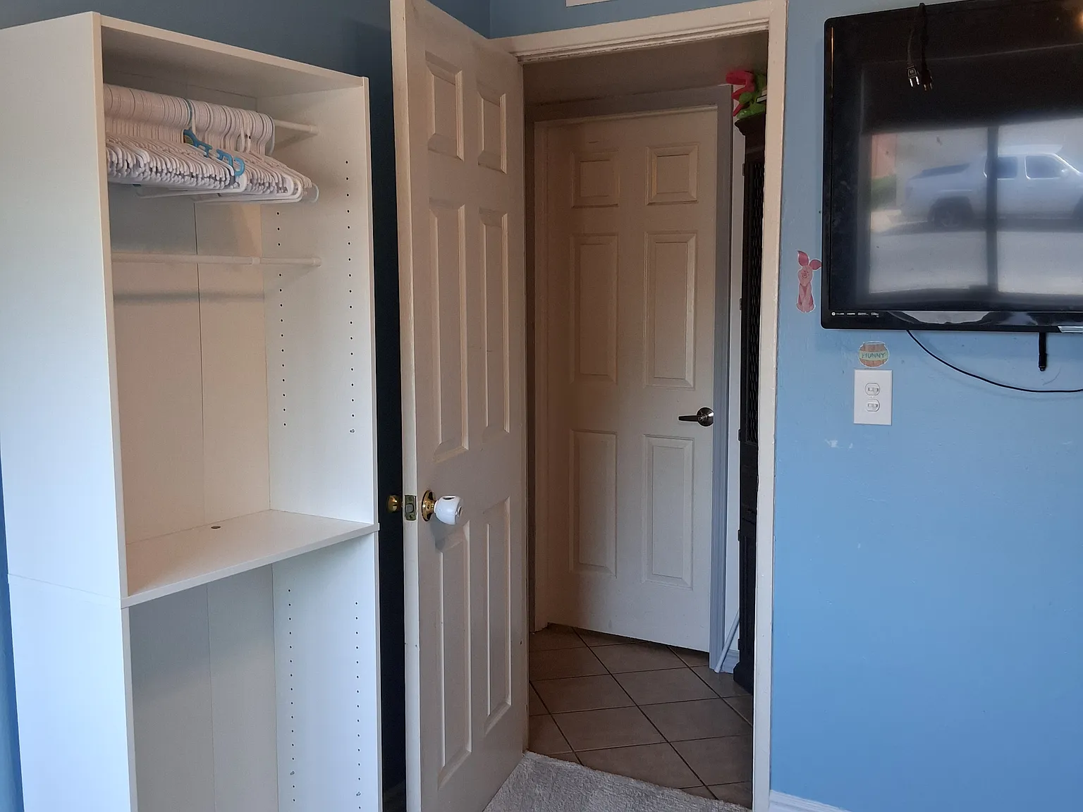 3 bed, 962 sqft, $1,675 — Photo 4