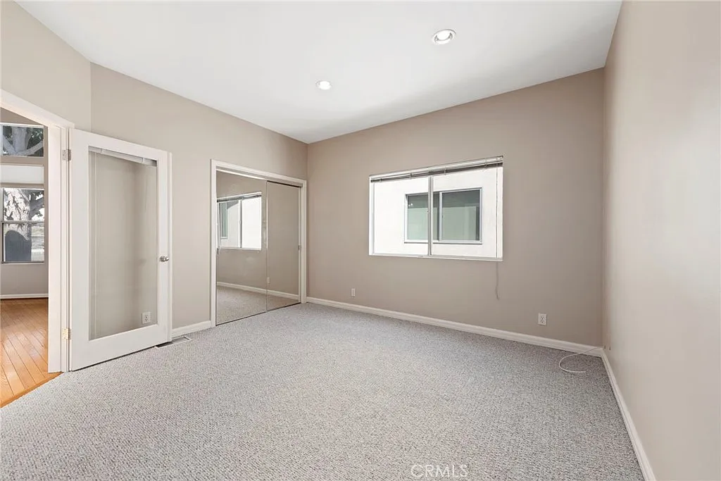 4 bed, 3539 sqft, $10,995 — Photo 4