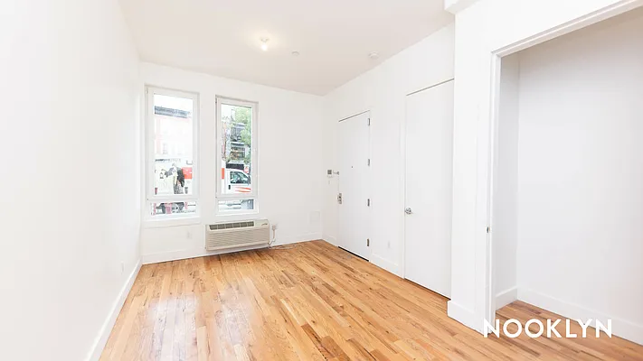 Rented by Nooklyn NYC LLC | media 9