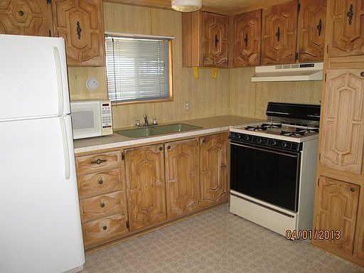 2nd image of 554 E Loma Catarina Dr
