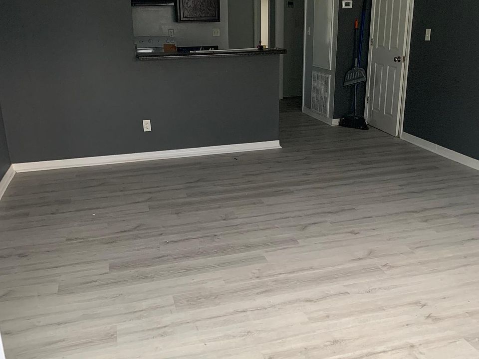1st image of 1326 Clara St