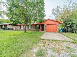 618 Burnett St, Wills Point, TX 75169