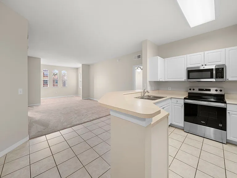 11400 Ocean Walk Ln #214 — Photo 7