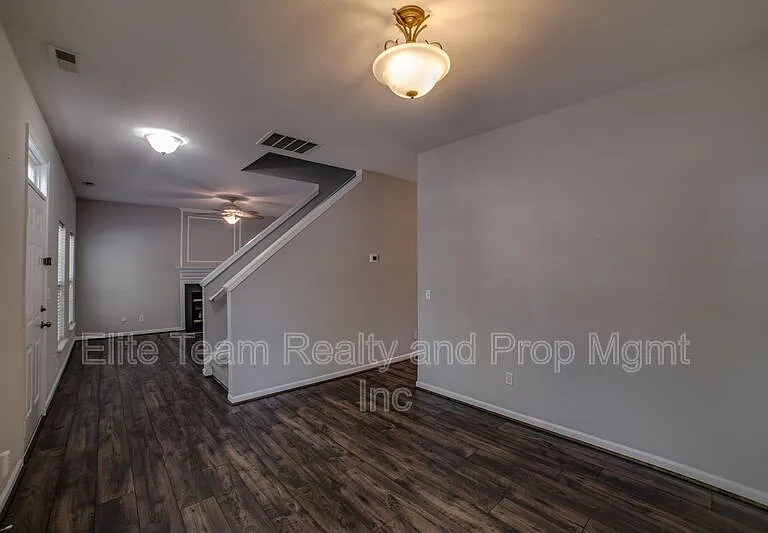 6434 Gatesville Ln — Photo 9