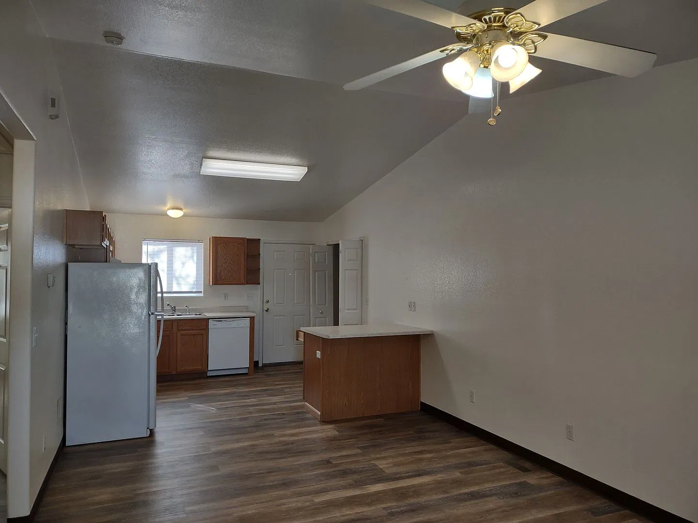 A-200 Miller Ii 1700 N Reading Ave — Photo 3