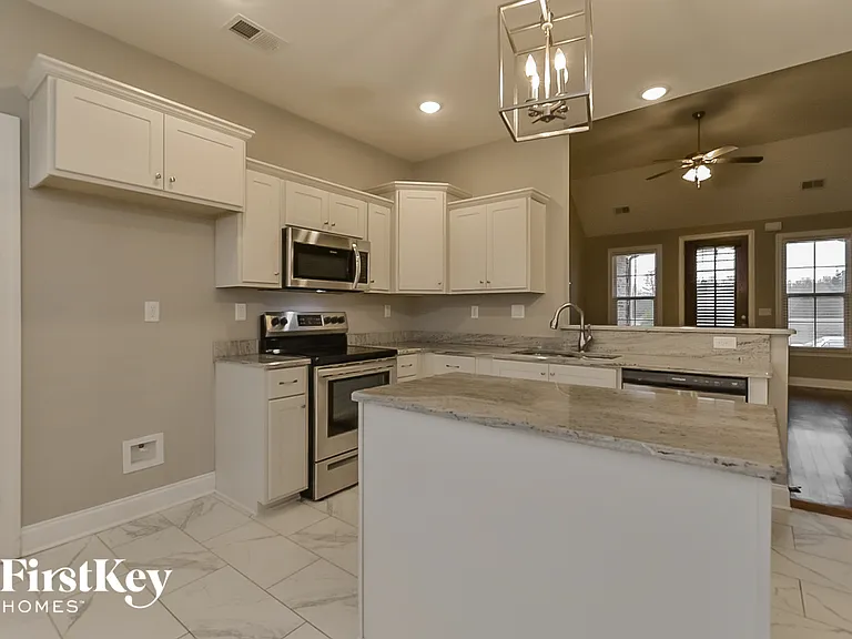 4902 E Margarette Cir — Photo 5