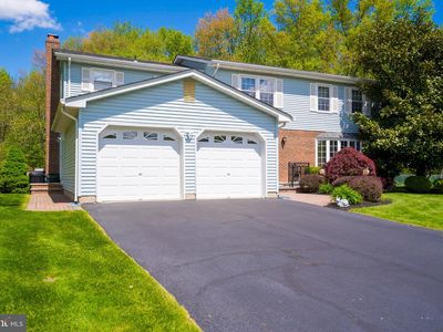 37 Junction Pond Ln, Monmouth Junction, NJ, 08852