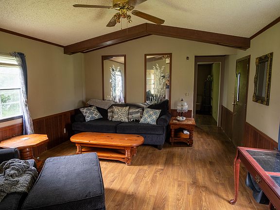 4th image of 31 Tanglewood Dr