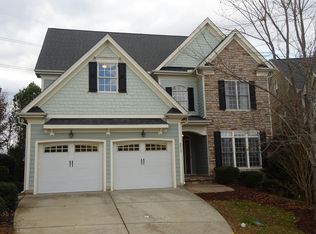 2717 Cameron Pond Dr, Cary, NC 27519